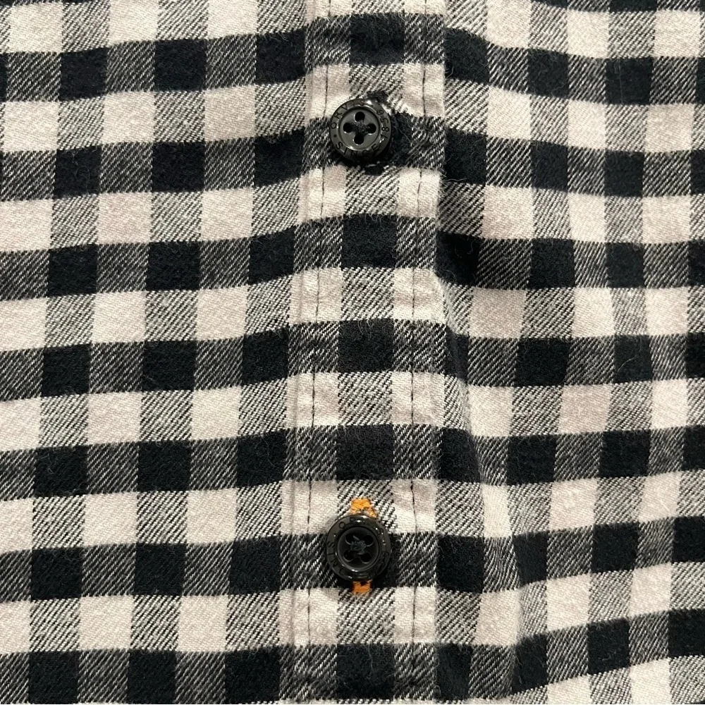 Black and White Orvis Long Sleeve Button Down Shirt Size M - Picture 4 of 8